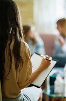 New PROMO woman taking notes rez2